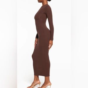 SKIMS- crew neck long sleeve dress